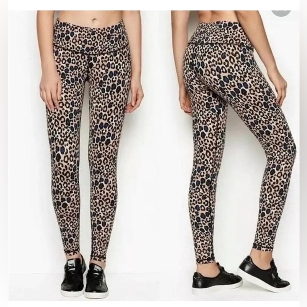 Victoria’s Secret Sport Knockout Leggings Leopard Print medium